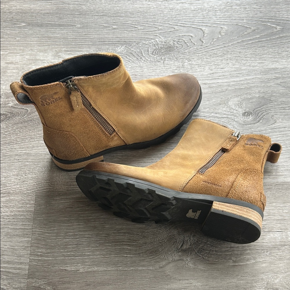 Sorel Tan Leather Ankle Booties